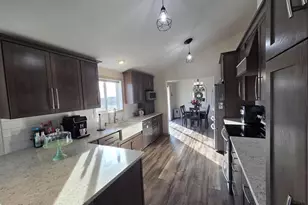 W12811 Kassner Rd, Wisconsin Dells, WI 53965 - Photo 9