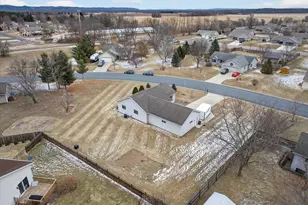 403 Dalogasa Dr, Arena, WI 53503 - Photo 3