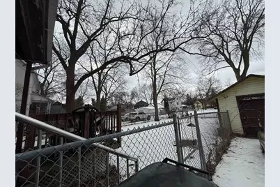 1052 8th Street, Beloit, WI 53511 - Photo 9