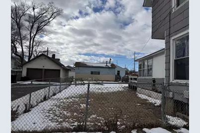 1052 8th Street, Beloit, WI 53511 - Photo 5