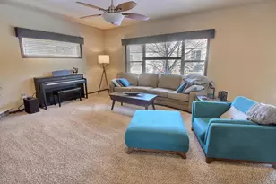 9014 Pine Hollow Pl, Madison, WI 53593 - Photo 17