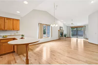 14 Village Homes Drive, Waunakee, WI 53597 - Photo 3