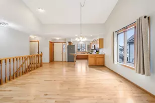 14 Village Homes Dr, Waunakee, WI 53597 - Photo 9