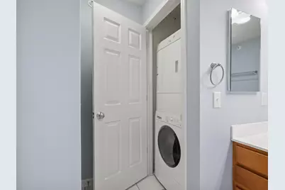 608 N Midvale Boulevard #302, Madison, WI 53705 - Photo 19