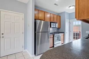 608 N Midvale Blvd, Madison, WI 53705 - Photo 9