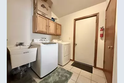 109 Jennifer Lane, Fall River, WI 53932 - Photo 35