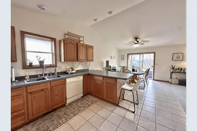 109 Jennifer Lane, Fall River, WI 53932 - Photo 5