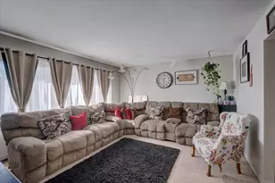 1926 Wyoming Ave, Sun Prairie, WI 53590 - Photo 3