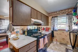 1926 Wyoming Ave, Sun Prairie, WI 53590 - Photo 11