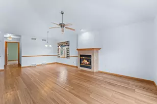 1735 Crawford St, Baraboo, WI 53913 - Photo 5