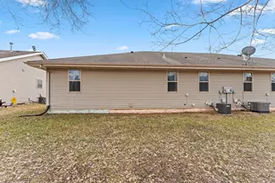 1735 Crawford St, Baraboo, WI 53913 - Photo 31