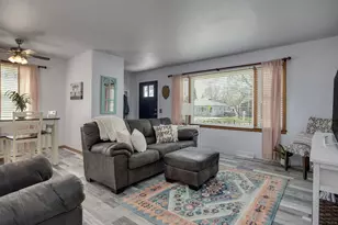 125 Cumberland Ln, Madison, WI 53714 - Photo 5