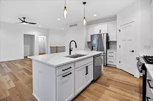 5617 Glorious Dr, Madison, WI 53718 - Photo 13