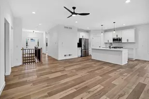 5617 Glorious Dr, Madison, WI 53718 - Photo 7