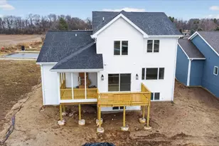 5613 Glorious Dr, Madison, WI 53718 - Photo 3