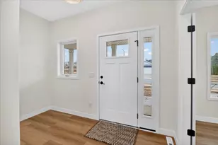 5613 Glorious Dr, Madison, WI 53718 - Photo 5