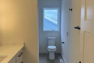 5613 Glorious Dr, Madison, WI 53718 - Photo 19