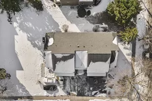 4801 Kim Ln, Madison, WI 53704 - Photo 5