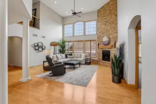 1252 Dartmouth Dr, Waunakee, WI 53597 - Photo 5