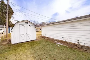 926 Hillcrest Dr, Fort Atkinson, WI 53538 - Photo 29