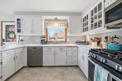 926 Hillcrest Drive, Fort Atkinson, WI 53538 - Photo 13