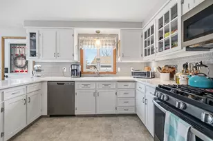 926 Hillcrest Dr, Fort Atkinson, WI 53538 - Photo 13