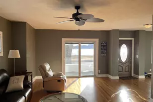 135 S Brittingham Pl, Madison, WI 53715 - Photo 5