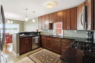 135 S Brittingham Pl, Madison, WI 53715 - Photo 7
