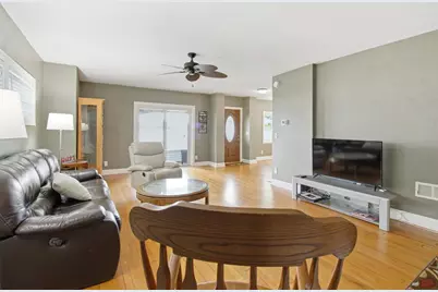 135 S Brittingham Place, Madison, WI 53715 - Photo 11