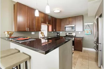 135 S Brittingham Place, Madison, WI 53715 - Photo 9