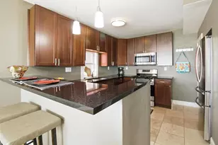135 S Brittingham Pl, Madison, WI 53715 - Photo 9