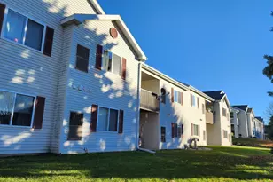 960 Rockefeller Ln, Madison, WI 53704 - Photo 43