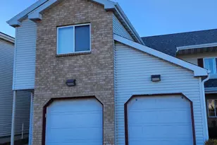 960 Rockefeller Ln, Madison, WI 53704 - Photo 1
