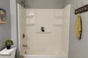 960 Rockefeller Ln, Madison, WI 53704 - Photo 23