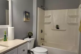 960 Rockefeller Ln, Madison, WI 53704 - Photo 21