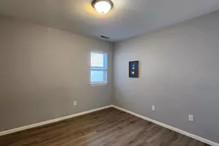 960 Rockefeller Ln, Madison, WI 53704 - Photo 27