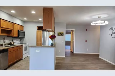 960 Rockefeller Lane, Madison, WI 53704 - Photo 5