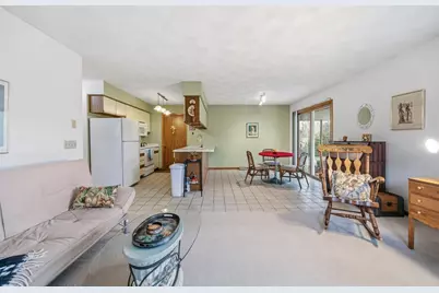 425 N Wright Road, Janesville, WI 53546 - Photo 9