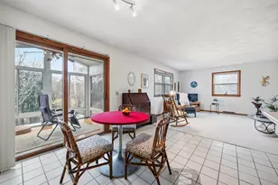 425 N Wright Rd, Janesville, WI 53546 - Photo 11