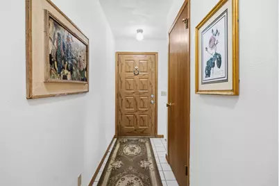 425 N Wright Road, Janesville, WI 53546 - Photo 3