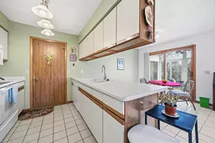 425 N Wright Rd, Janesville, WI 53546 - Photo 17