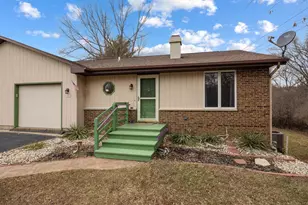 425 N Wright Rd, Janesville, WI 53546 - Photo 1