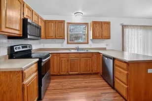 1233 Jasmine Dr, Madison, WI 53719 - Photo 33