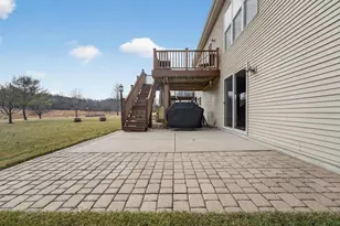 7917 Oak View Dr, Madison, WI 53719 - Photo 35