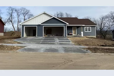 322 Roosevelt Street, Baraboo, WI 53913 - Photo 1