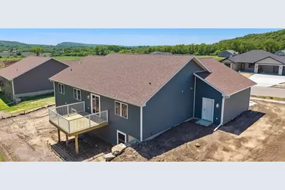 322 Roosevelt Street, Baraboo, WI 53913 - Photo 31