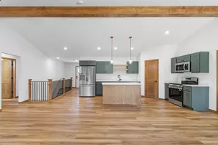 322 Roosevelt St, Baraboo, WI 53913 - Photo 9