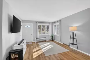 4510 Elgar Ln, Madison, WI 53704 - Photo 7