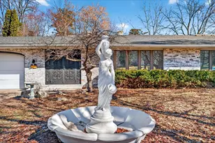 2901 Grandview Blvd, Madison, WI 53713 - Photo 7