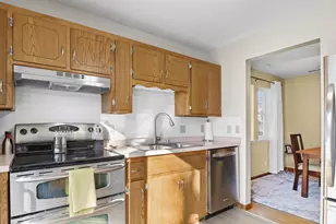 7823 E Oakbridge Way, Madison, WI 53717 - Photo 13